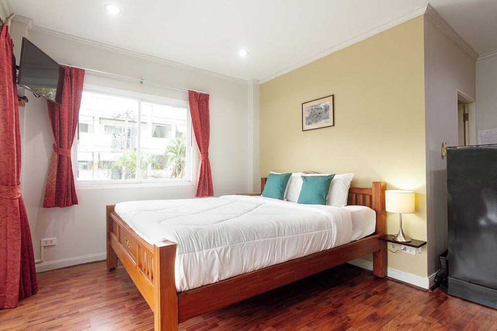 Kamala Beach Residence Room Type - Standard Double Room
