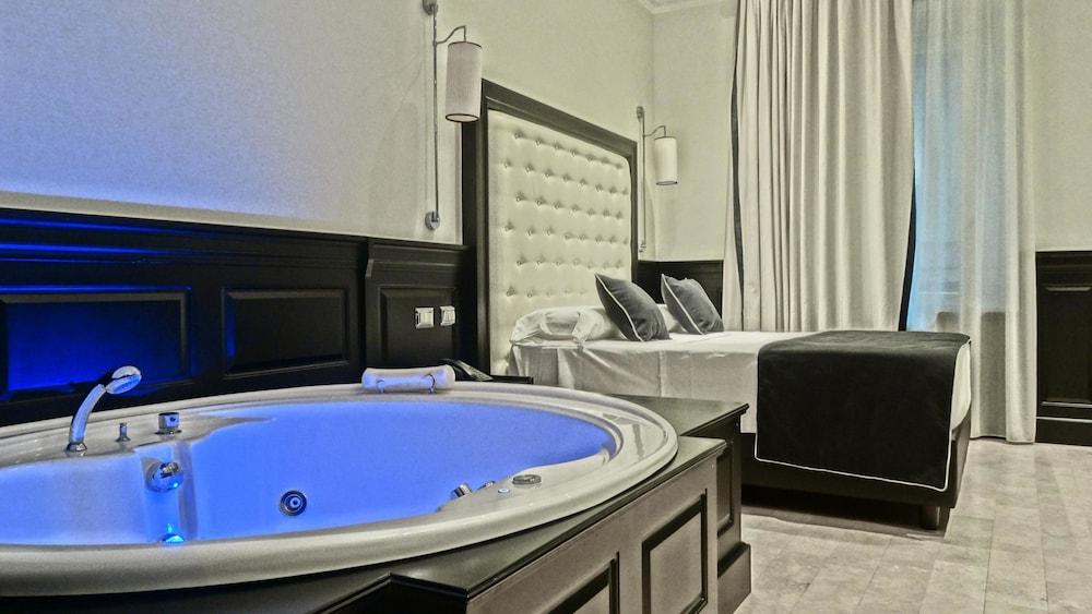 Vaticano Royal Suite Room Type - Suite