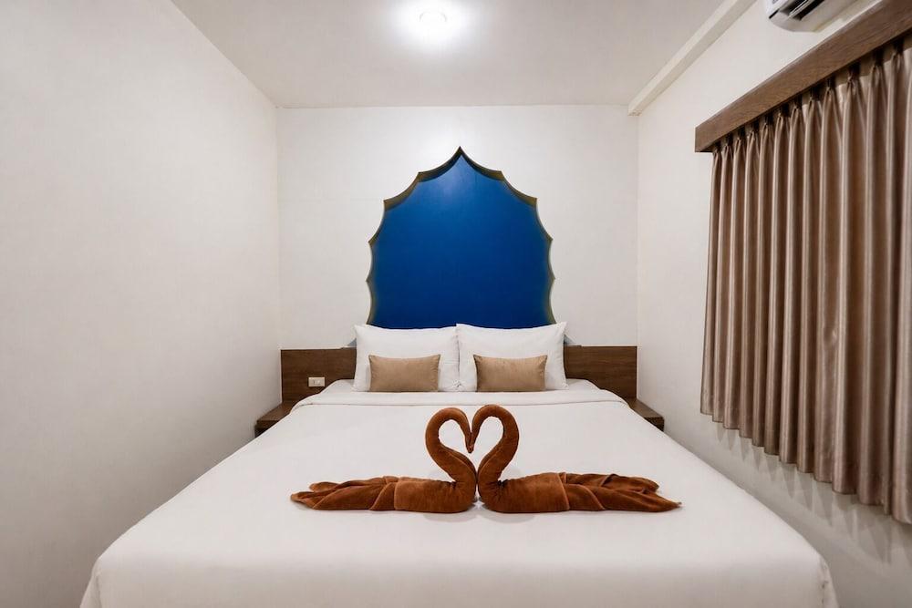 Khaleej Mass Hotel Patong Room Type - Standard Double Room