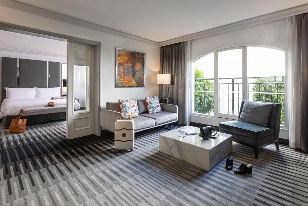 InterContinental SYDNEY DOUBLE BAY Room Type - 1 Bedroom Suite Courtyard View