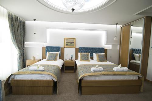 Cumbali Suite Hotel