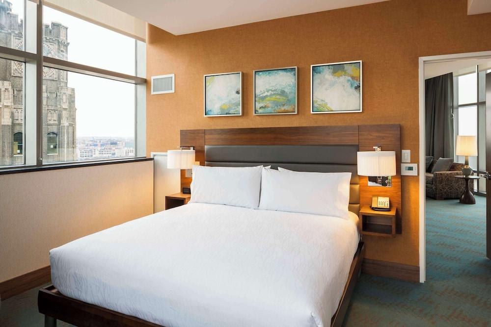 Hilton Garden Inn Long Island City New York - Tap to explore photos
