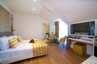 Icon Hotel Taksim - Tap to explore photos