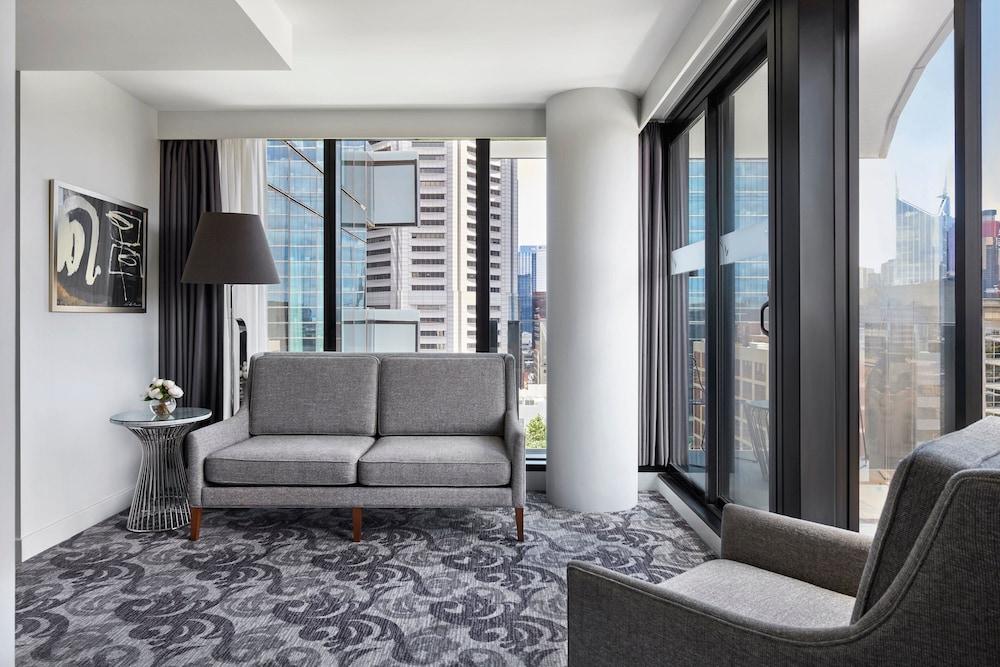 Sheraton Melbourne Hotel Room Type - Executive Suite, 1 King Bed, City View (Corner)