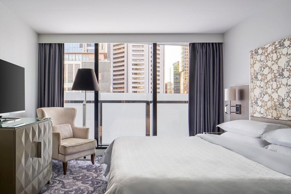 Sheraton Melbourne Hotel Room Type - Room, 1 King Bed, City View