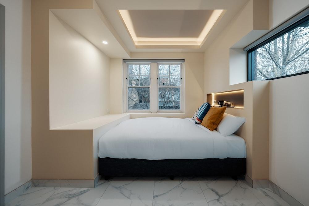 Cozy M Hostel Room Type - City Double Room with shared bathroom
