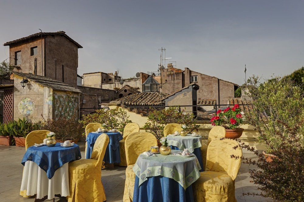 Hotel Residenza In Farnese - Tap to explore photos
