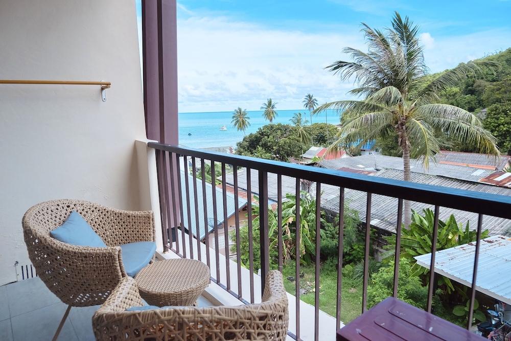Bandara Beach Resort Phuket Room Type - Deluxe Room, Balcony, Partial Sea View Bandara Beach Resort Phuket Room Type - Deluxe Room, Balcony, Partial Sea View