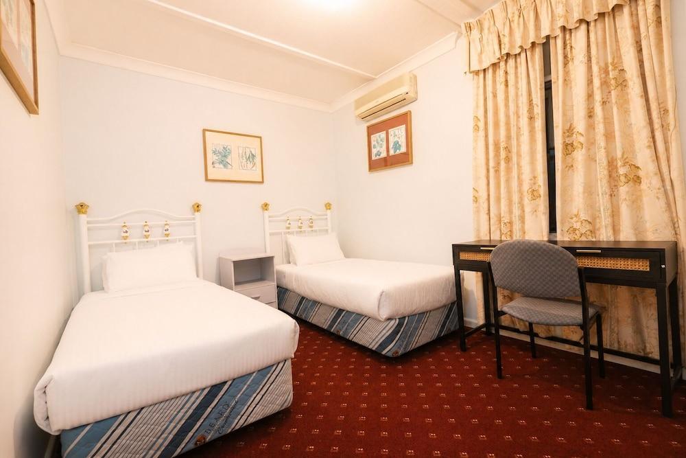 Georgian Court Inn Room Type - Twin Room