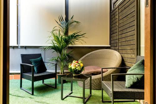 Piazza Farnese Luxury Suites - Tap to explore photos