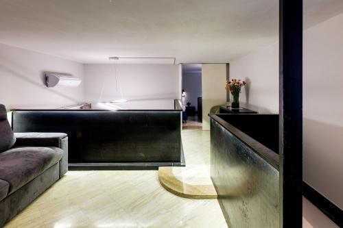V Collection Piazza Farnese Luxury Suites - Tap to explore photos