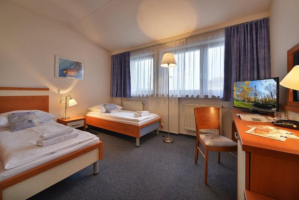 EA Hotel Populus Room Type - Double or Twin Room, 1 Bedroom