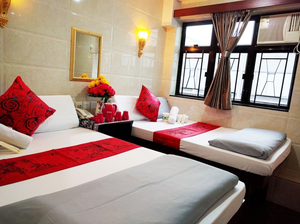Budget Hostel Room Type - Superior Twin Room
