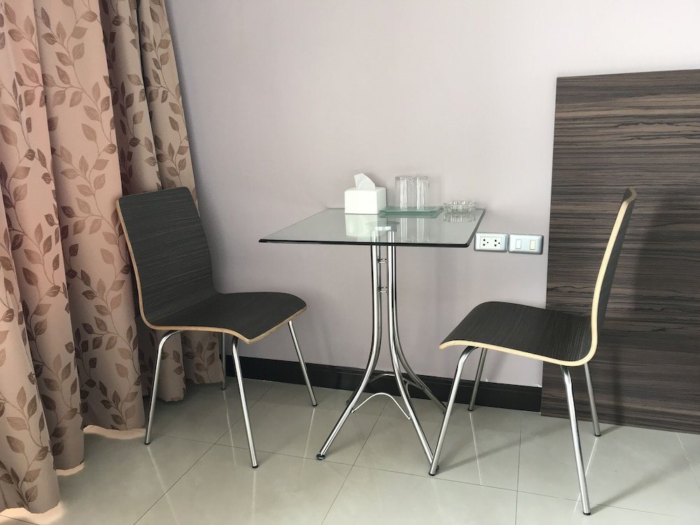 14 Place Room Type - Deluxe Room