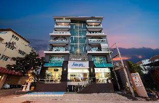 Adelphi Pattaya - Tap to explore photos