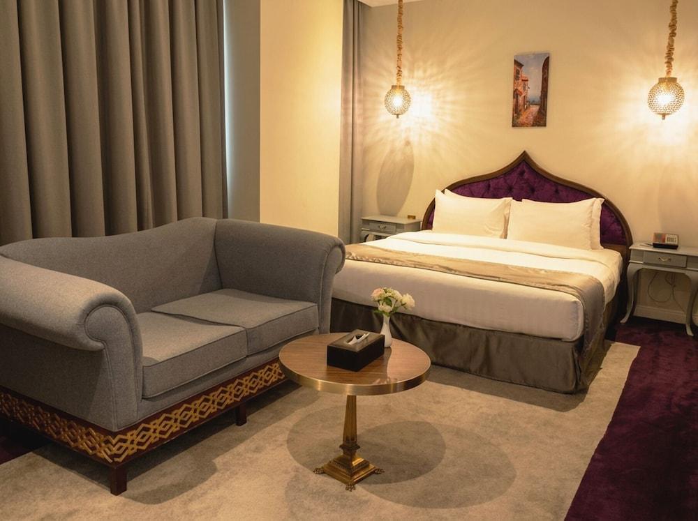 Saraya Corniche Hotel Room Type - Superior Double or Twin Room