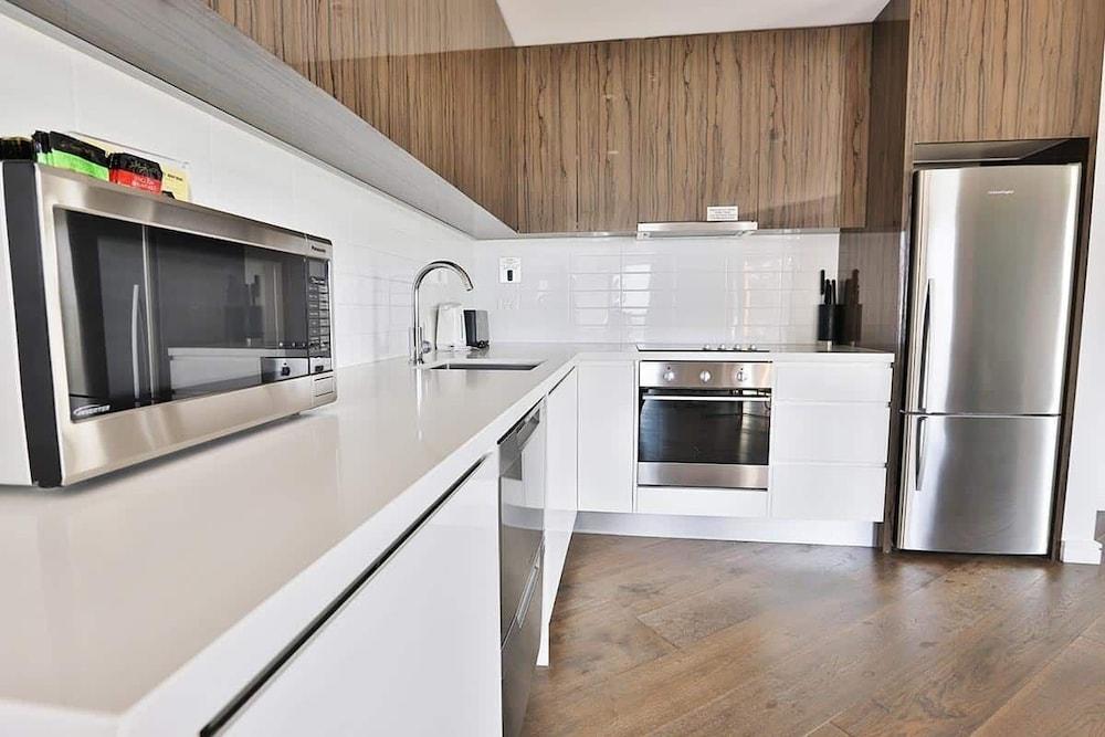 Bondi 38 Serviced Apartments Room Type - Executive Apartment, 2 Bedrooms, Ocean View