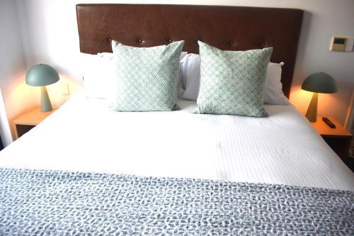 Bondi 38 Serviced Apartments - Tap to explore photos