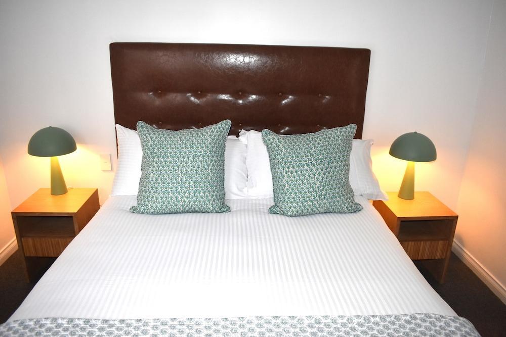 Bondi 38 Serviced Apartments Room Type - One Bedroom Apartment with Balcony Bondi 38 Serviced Apartments Room Type - One Bedroom Apartment with Balcony