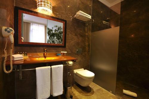 Nea Suites Old City - Tap to explore photos