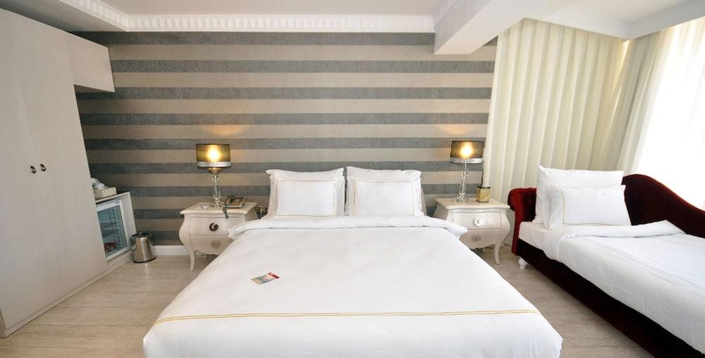 Nea Suites Old City - Tap to explore photos