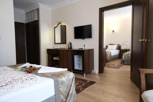 Villa Sofia Room Type - Deluxe Quadruple Room Villa Sofia Room Type - Deluxe Quadruple Room