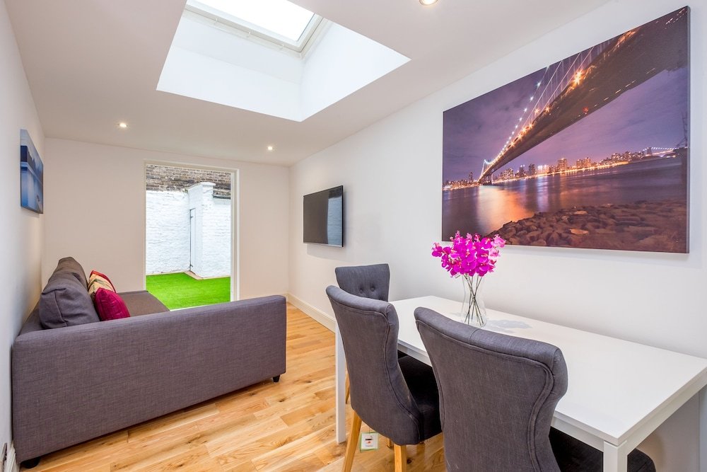 Marylebone Apartments - Tap to explore photos