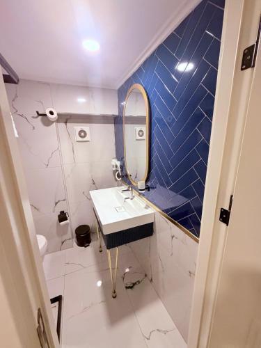 New Florenta Hotel - Tap to explore photos