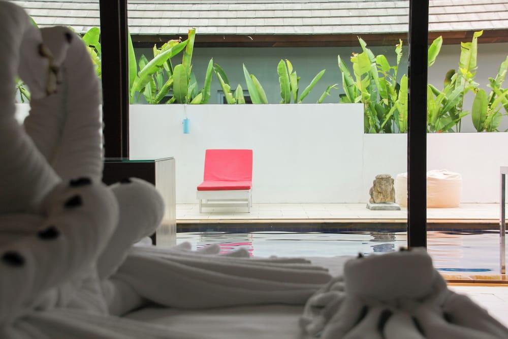 Samui Mekkala Resort Room Type - Deluxe Double Room, 1 Double Bed, Pool Access, Pool View