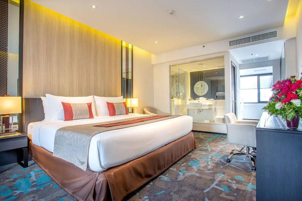 Grace Hotel Bangkok Room Type - Corner Suite