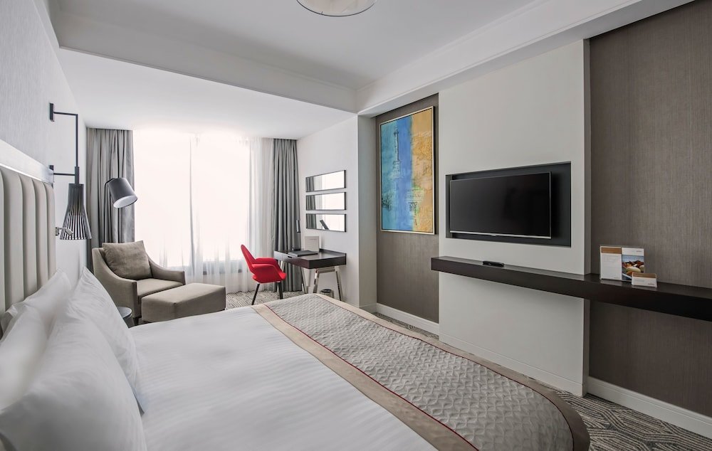 Movenpick Istanbul Hotel Golden Horn Istanbul 1 1 2 9 7 2 7 Price Address Reviews