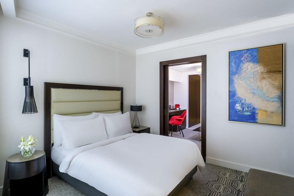 Movenpick Hotel Istanbul Golden Horn - Tap to explore photos