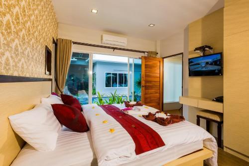Irawan House - Tap to explore photos