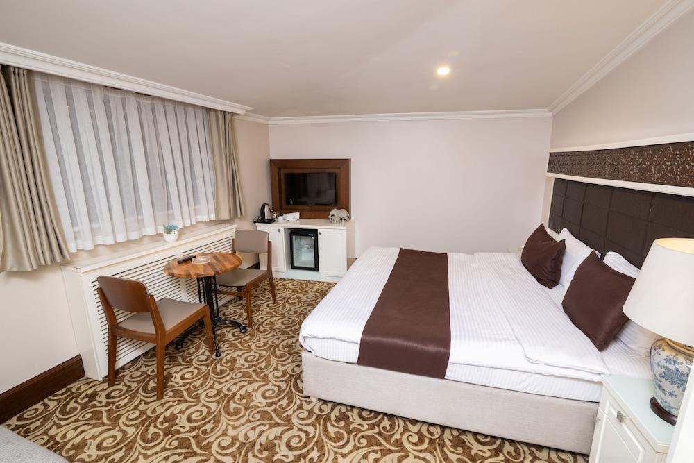 K Suites Hotel Room Type - Standard Double or Twin Room