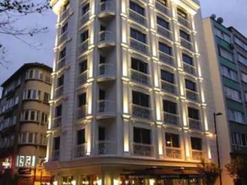 Le Mirage Hotel