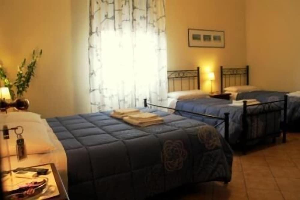 Titina Room Type - Quadruple Room Titina Room Type - Quadruple Room