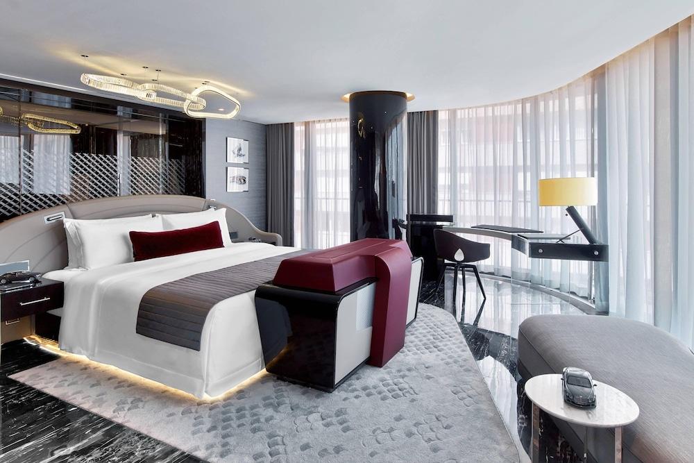 The St. Regis Istanbul by Marriott Room Type - Suite, 1 Bedroom, Balcony