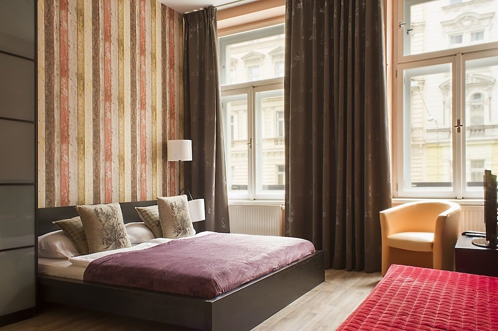 Royal Court Apartments Room Type - Superior Studio
