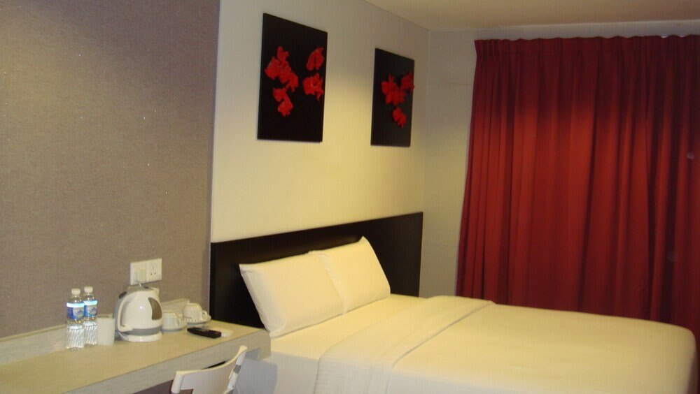 Alor Boutique Hotel Room Type - Deluxe Double Room