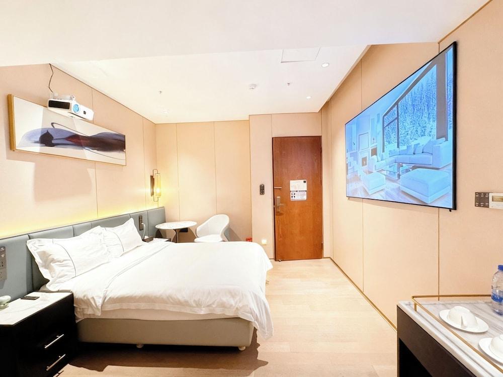 James Joyce Coffetel Tianhebei Room Type - Comfort Room, 1 Queen Bed