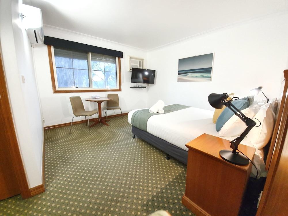 Bell Motel Room Type - Standard Room