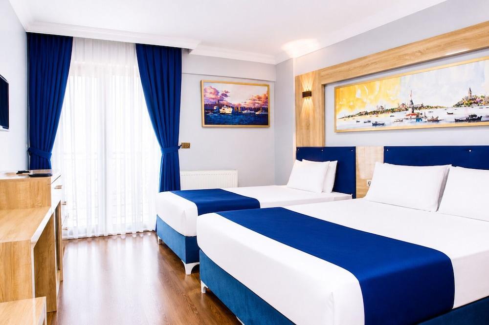 Kadirga Antik Hotel Room Type - Deluxe Triple Room Kadirga Antik Hotel Room Type - Deluxe Triple Room