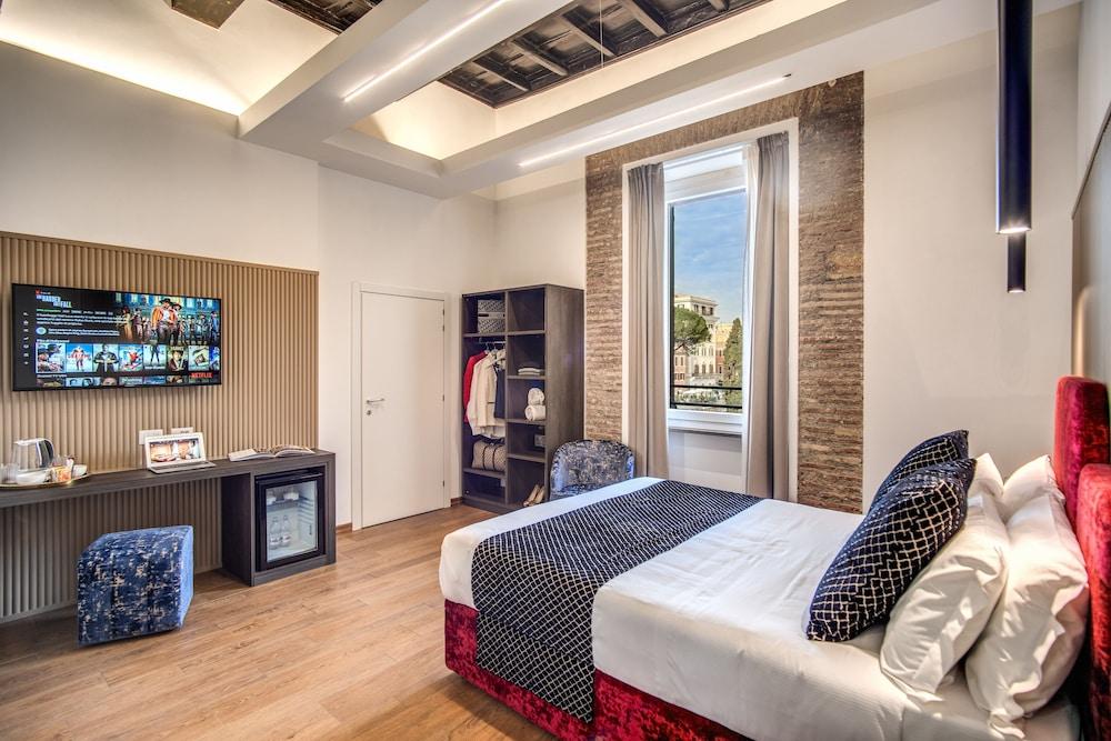 Little Queen Suite Room Type - Superior Double or Twin Room, City View