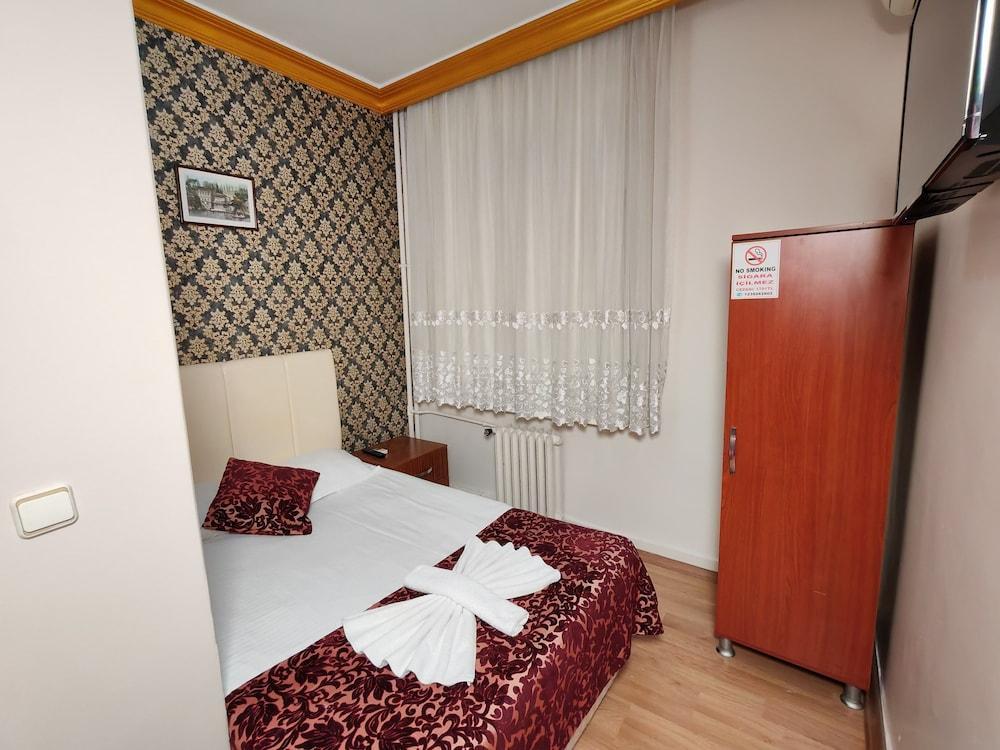 Sirkeci Emek Hotel Room Type - Economy Double Room