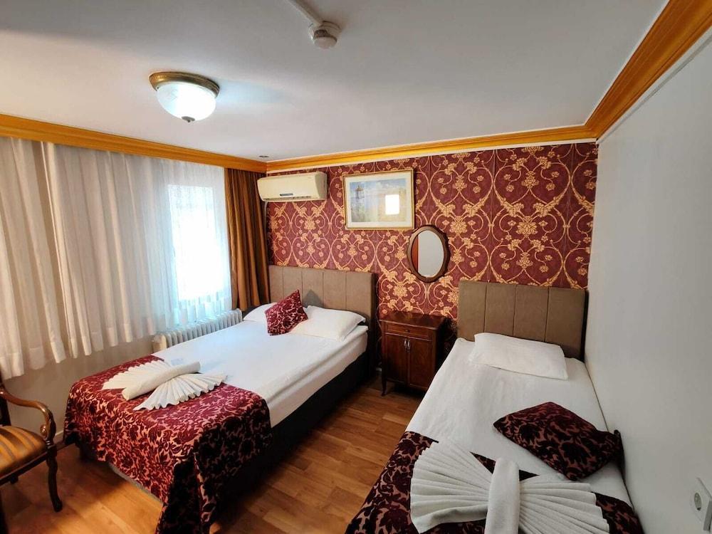 Sirkeci Emek Hotel - Tap to explore photos