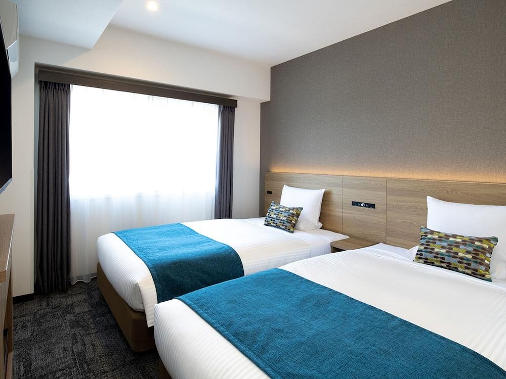 Flexstay Inn Shin-Urayasu Room Type - Superior Twin Room, Non Smoking (Cleaning is Optional with Additional Cost)