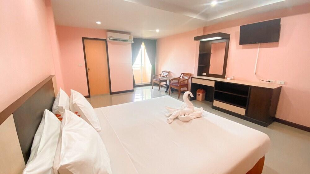 AA Pattaya Ville Room Type - Superior Double Room