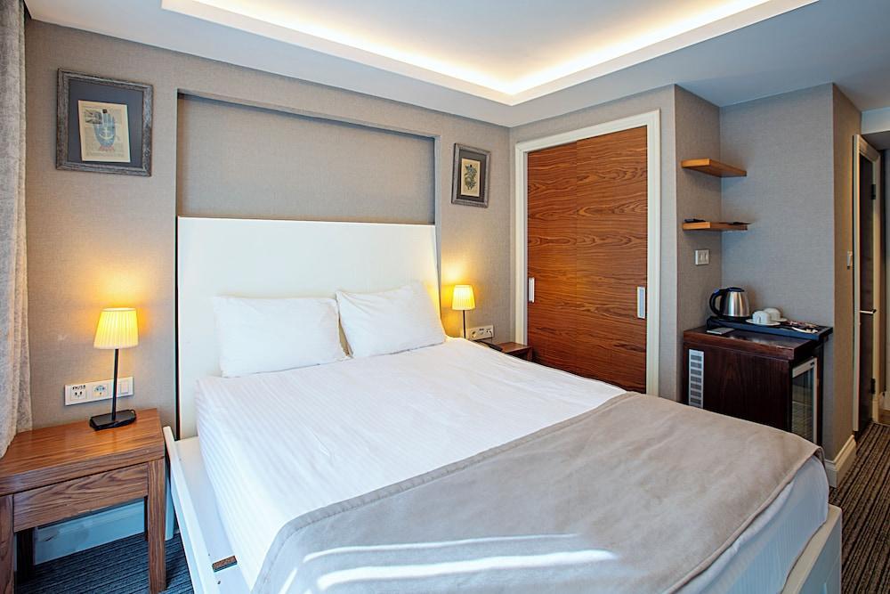 Aston Hotel Taksim Room Type - Economy Room Aston Hotel Taksim Room Type - Economy Room
