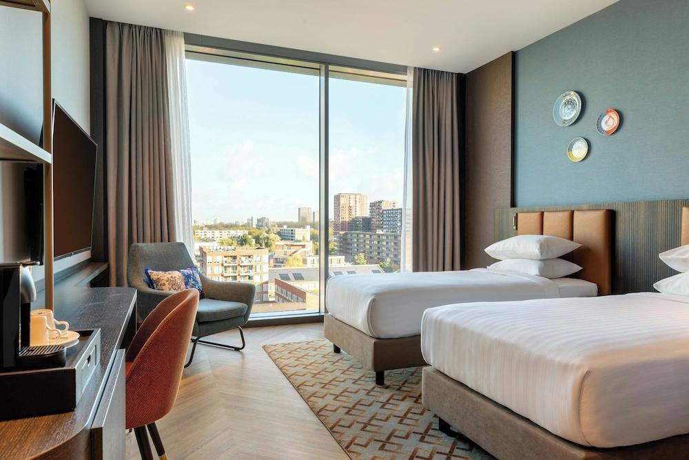 Corendon Amsterdam New-West, a Tribute Portfolio Hotel Room Type - Twin Room, 2 Twin Beds