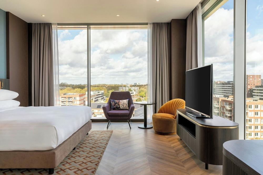 Corendon Amsterdam New-West, a Tribute Portfolio Hotel Room Type - Junior Suite, 1 Bedroom